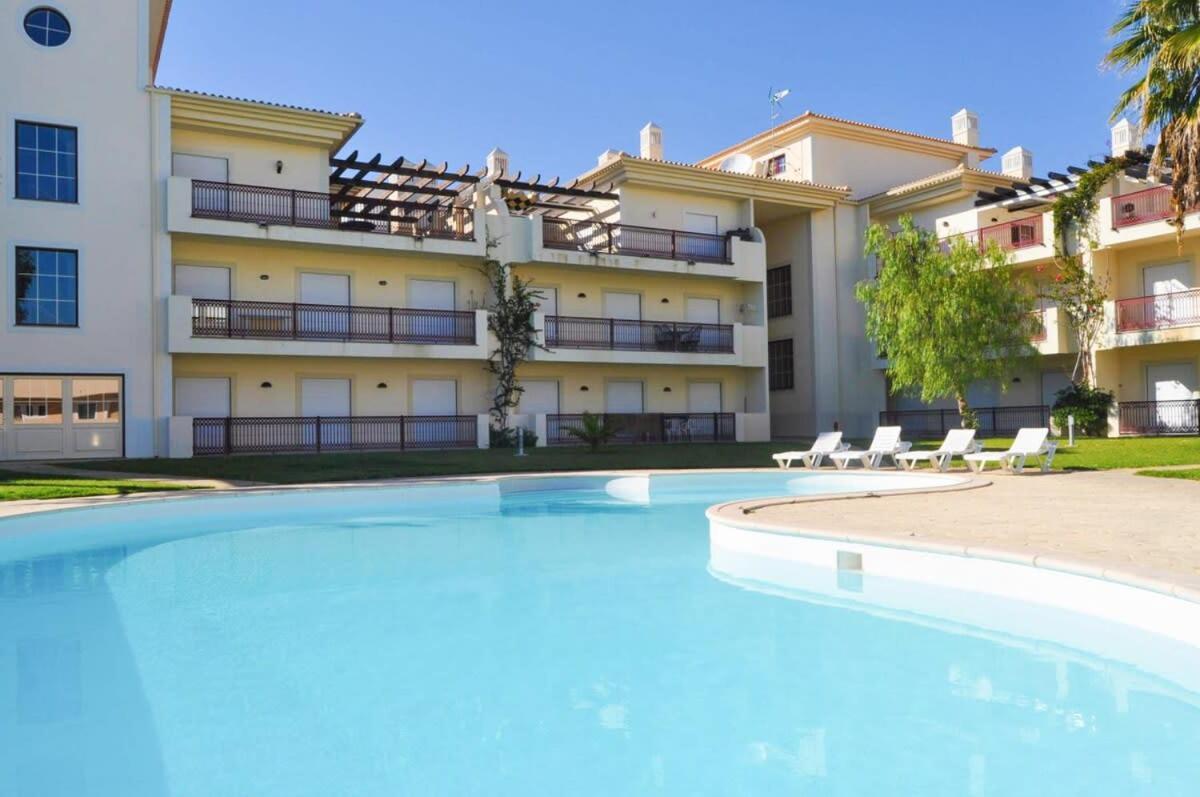 Branco - Near The Beach * Albufeira