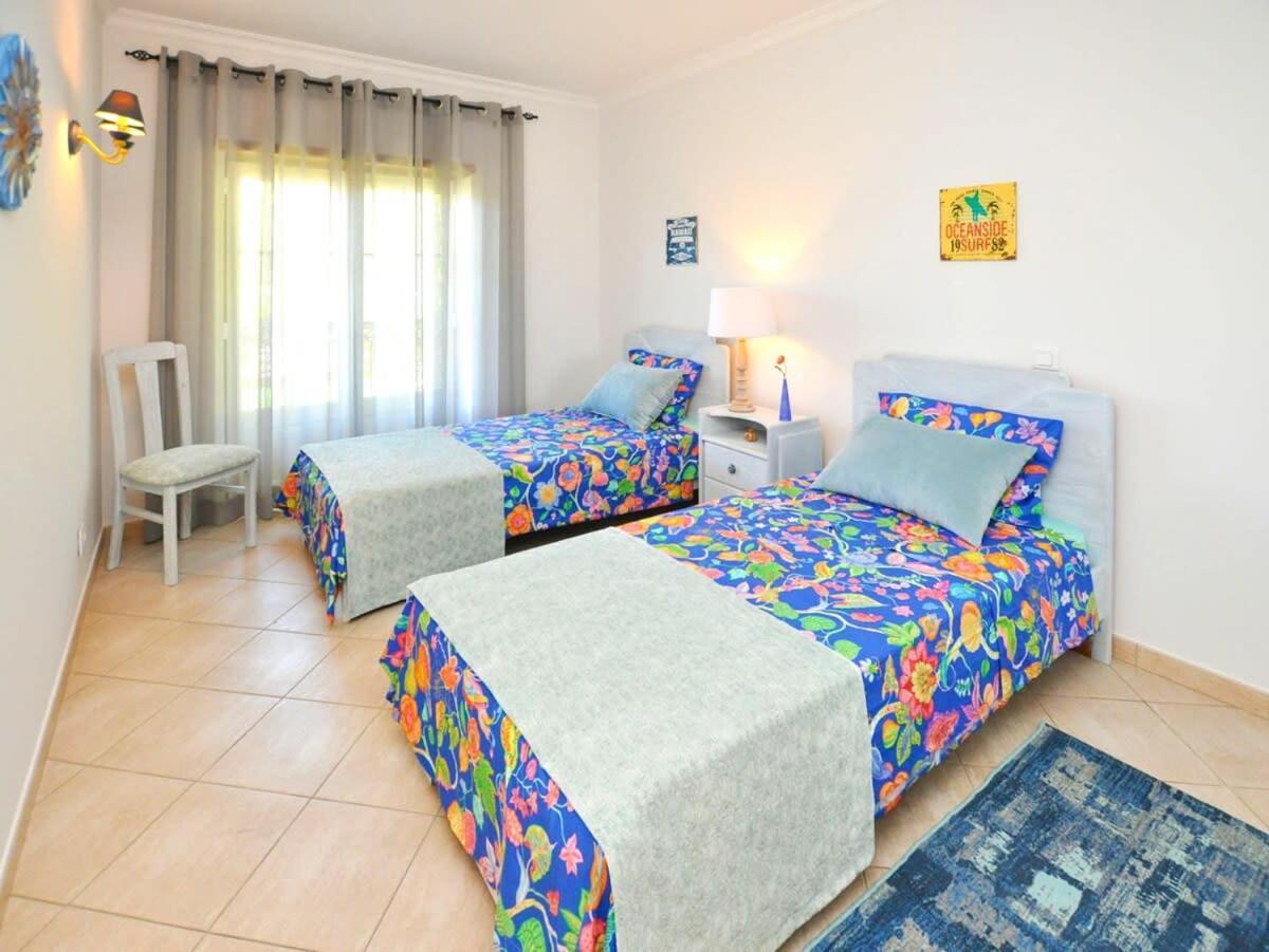 Branco - Near The Beach Albufeira
