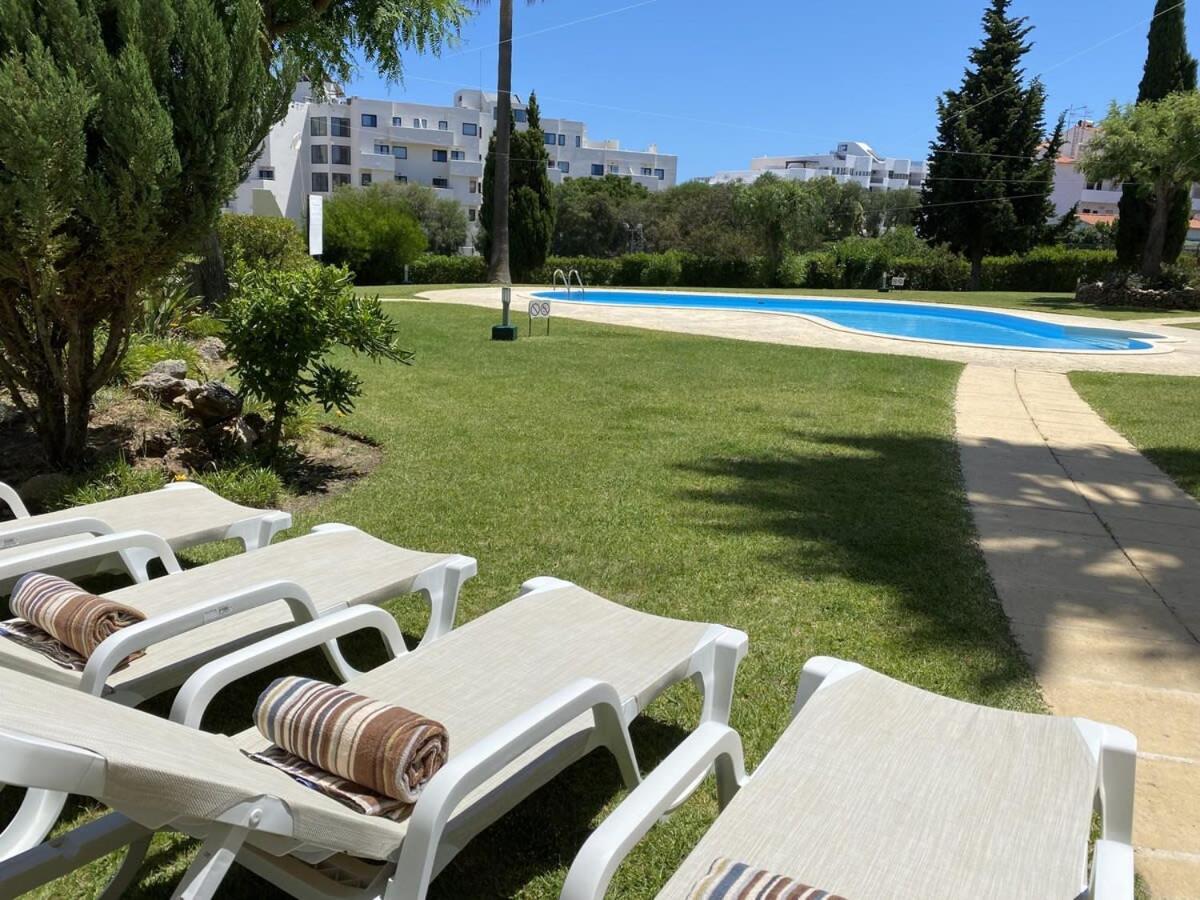 Branco - Near The Beach Holiday home Albufeira